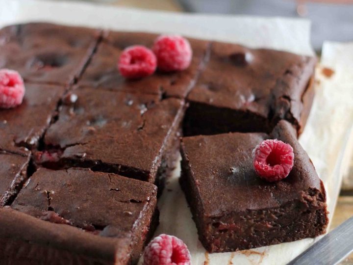 Raspberry brownies